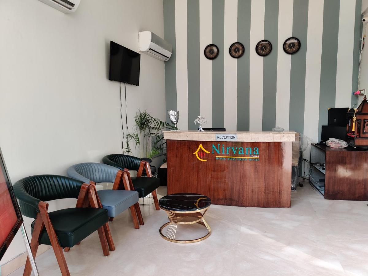 Nirvana Rooms 구르가온 외부 사진